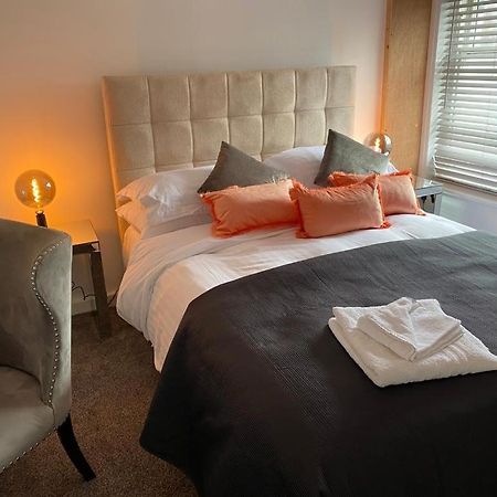 Hotel The Lion à Broseley Extérieur photo