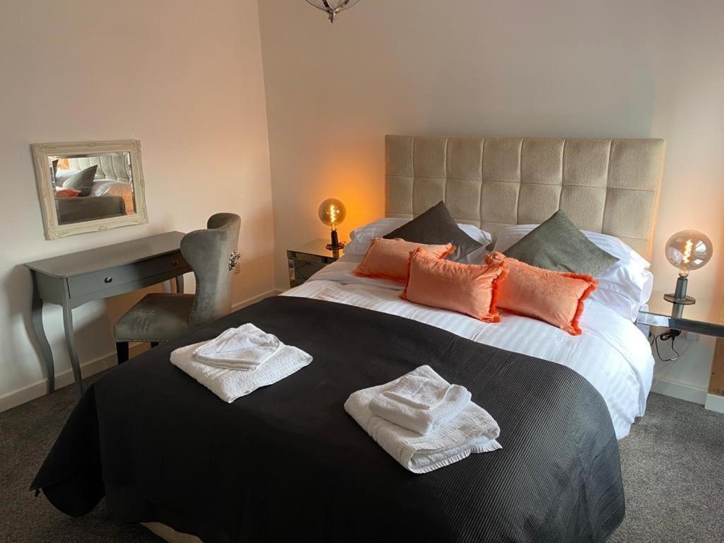 Hotel The Lion à Broseley Extérieur photo