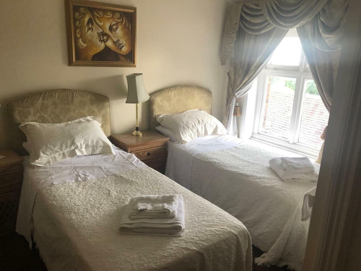 Hotel The Lion à Broseley Extérieur photo