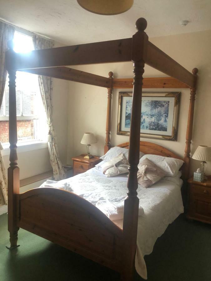 Hotel The Lion à Broseley Extérieur photo